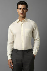 Men's Beige Formal Solid Regular Fit Full Sleeves Shirt