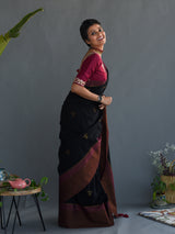 Women's Black Cotton Saree