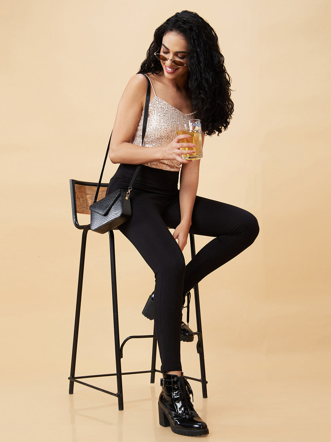 Women's Black Casual Skinny Fit Solid Jeggings