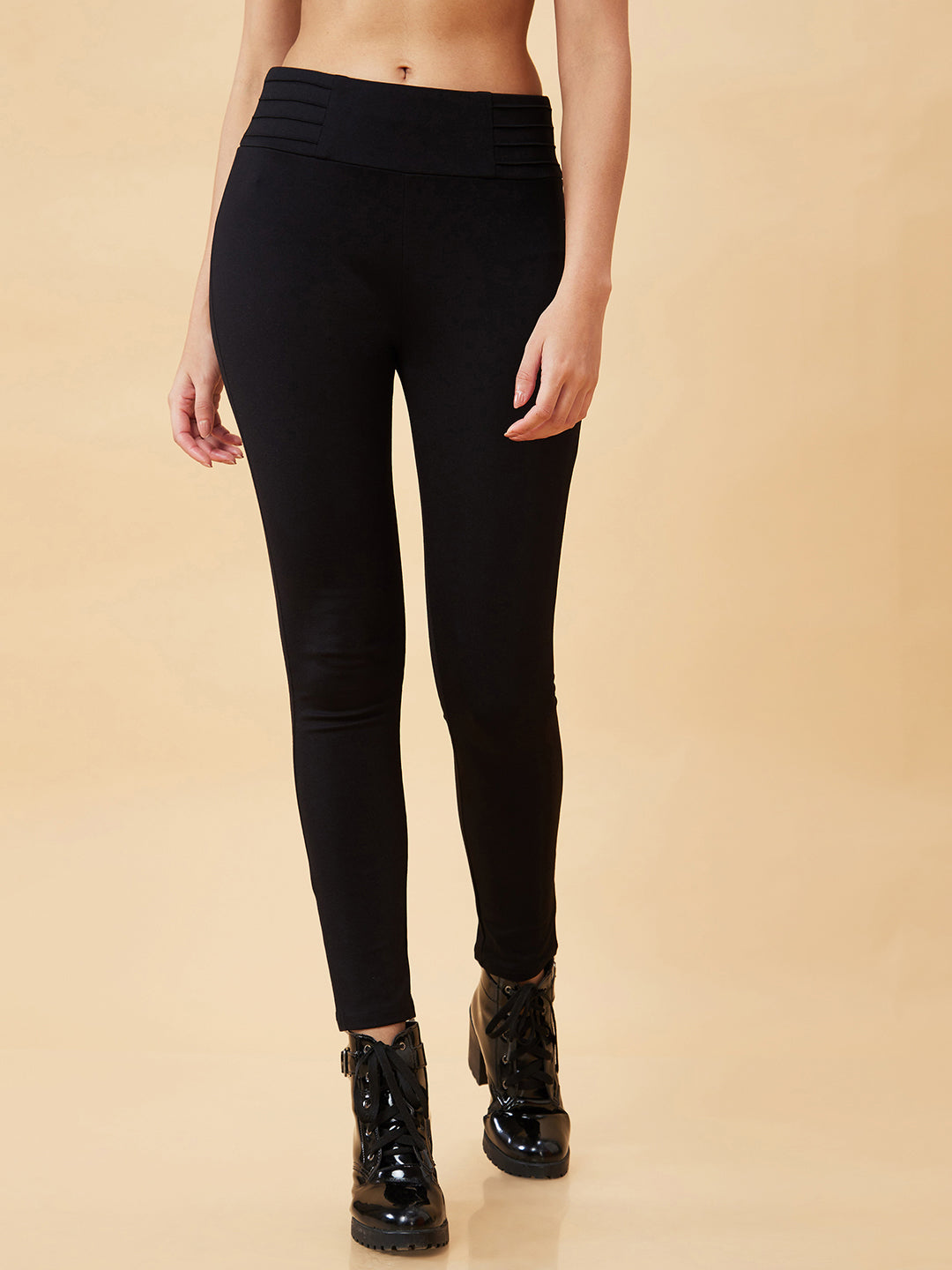 Women's Black Casual Skinny Fit Solid Jeggings