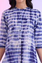 Women's Blue Tie & Dye Printed Cotton Straight Kurti