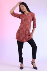 Women's Brown Geometric Printed Pure Cotton Straight Kurti