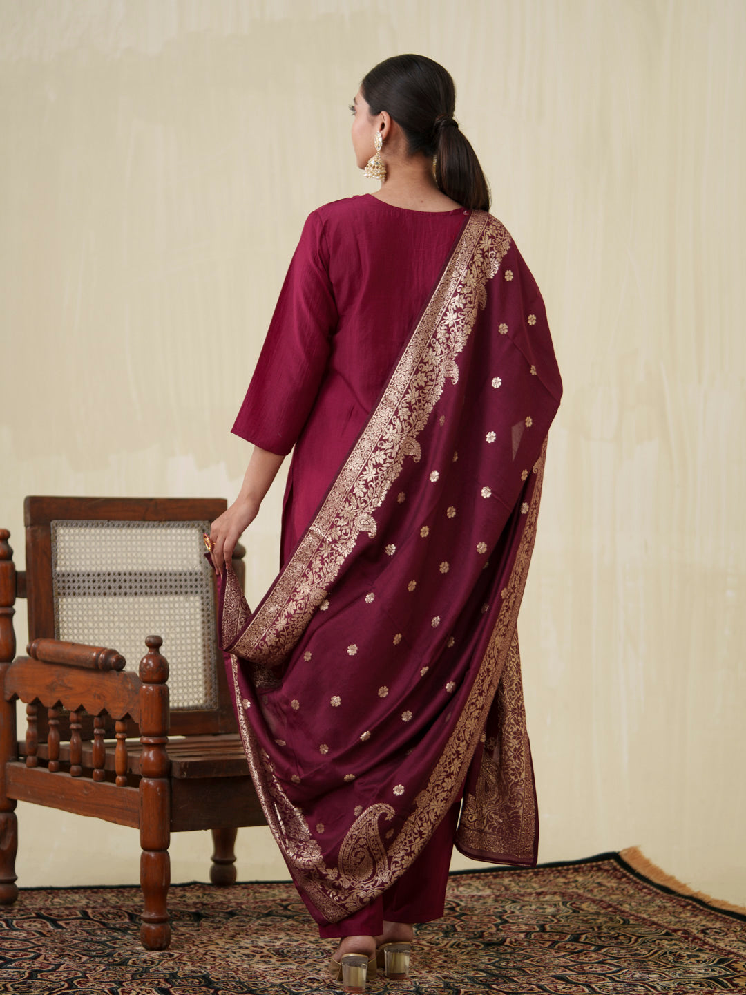 Women's Red Fusion Regular Fit Embroidered Three Quarter Sleeves Kurtas Sets