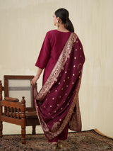 Women's Red Fusion Regular Fit Embroidered Three Quarter Sleeves Kurtas Sets