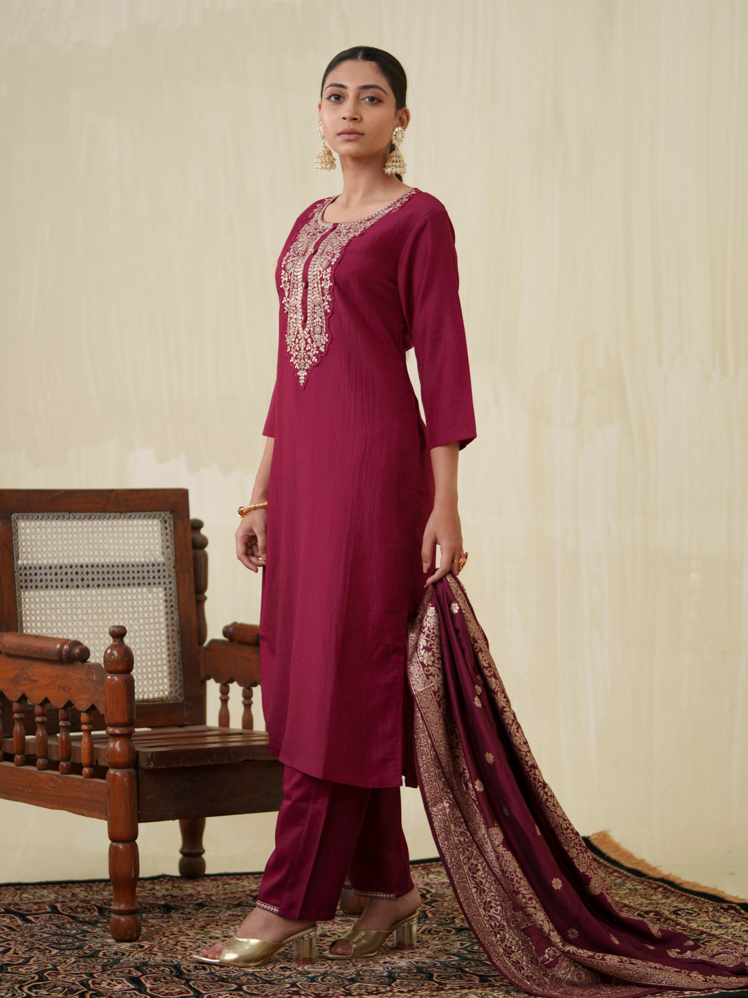 Women's Red Fusion Regular Fit Embroidered Three Quarter Sleeves Kurtas Sets