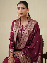 Women's Red Fusion Regular Fit Embroidered Three Quarter Sleeves Kurtas Sets