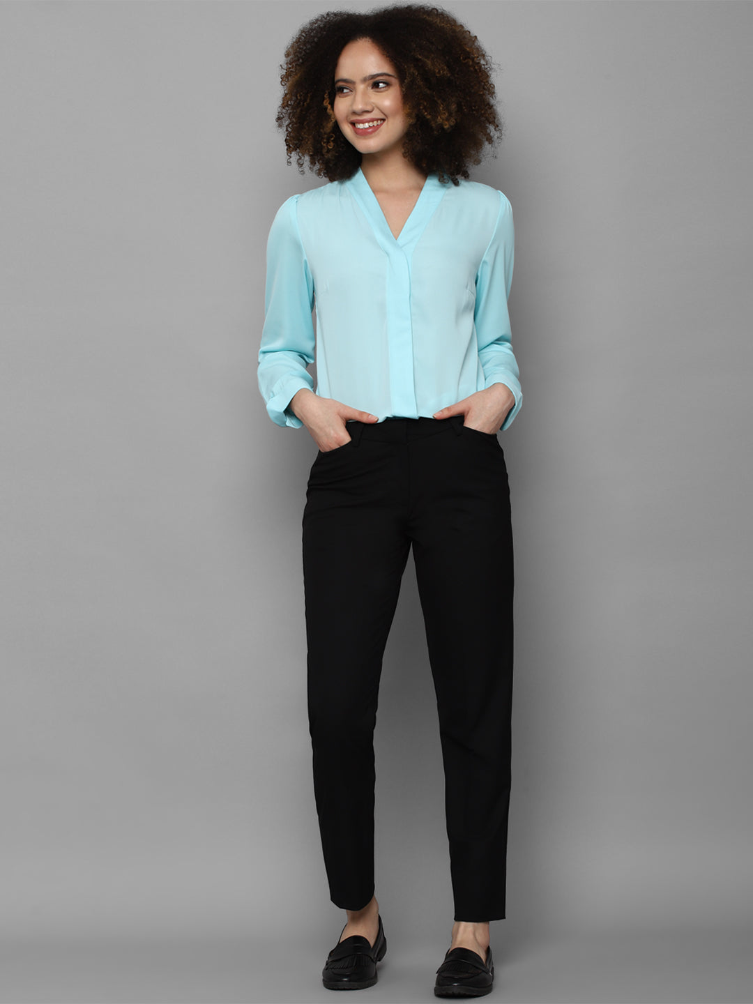 Women's Black Casual Tapered Fit Solid Trouser