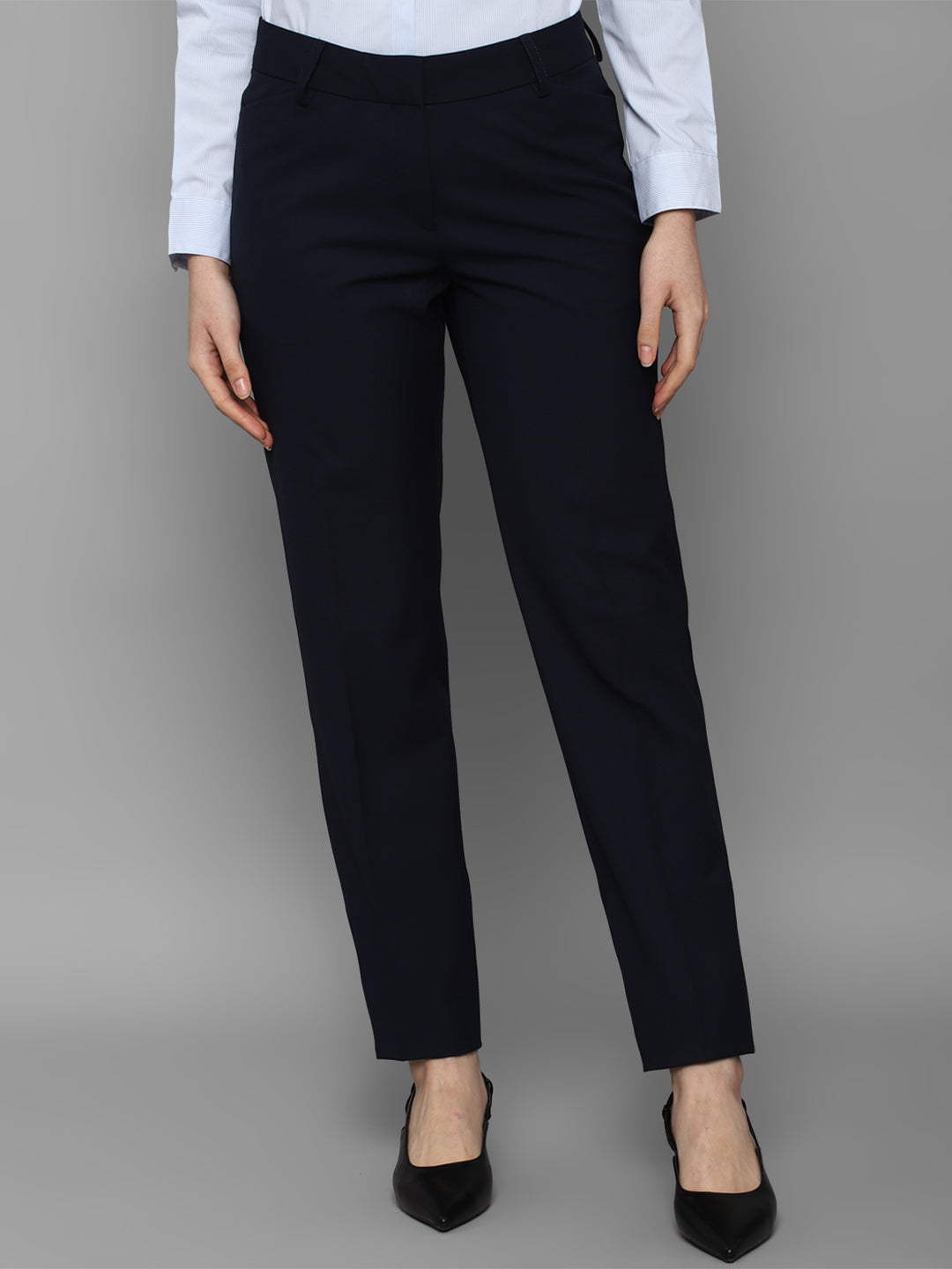 Women's Blue Casual Tapered Fit Solid Trouser