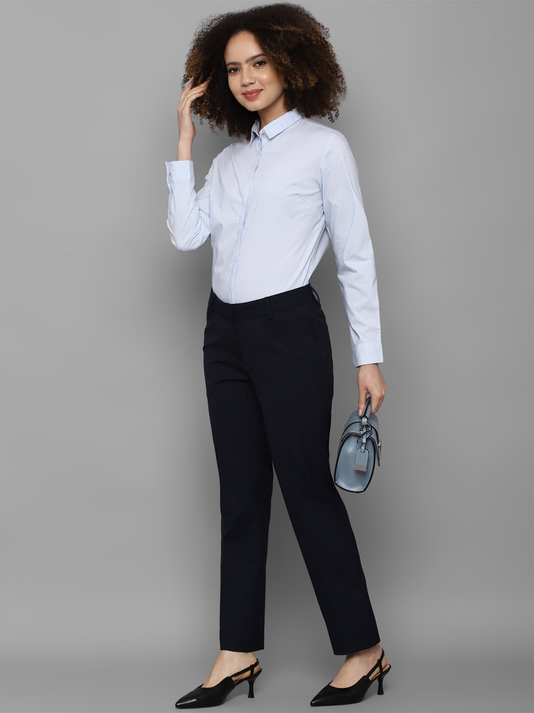Women's Blue Casual Tapered Fit Solid Trouser