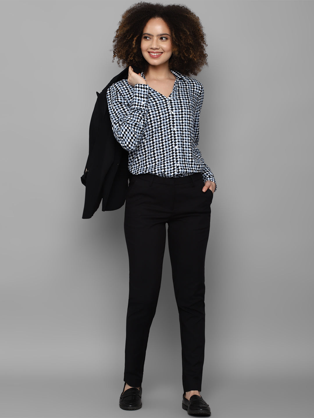 Women's Black Casual Tapered Fit Solid Trouser