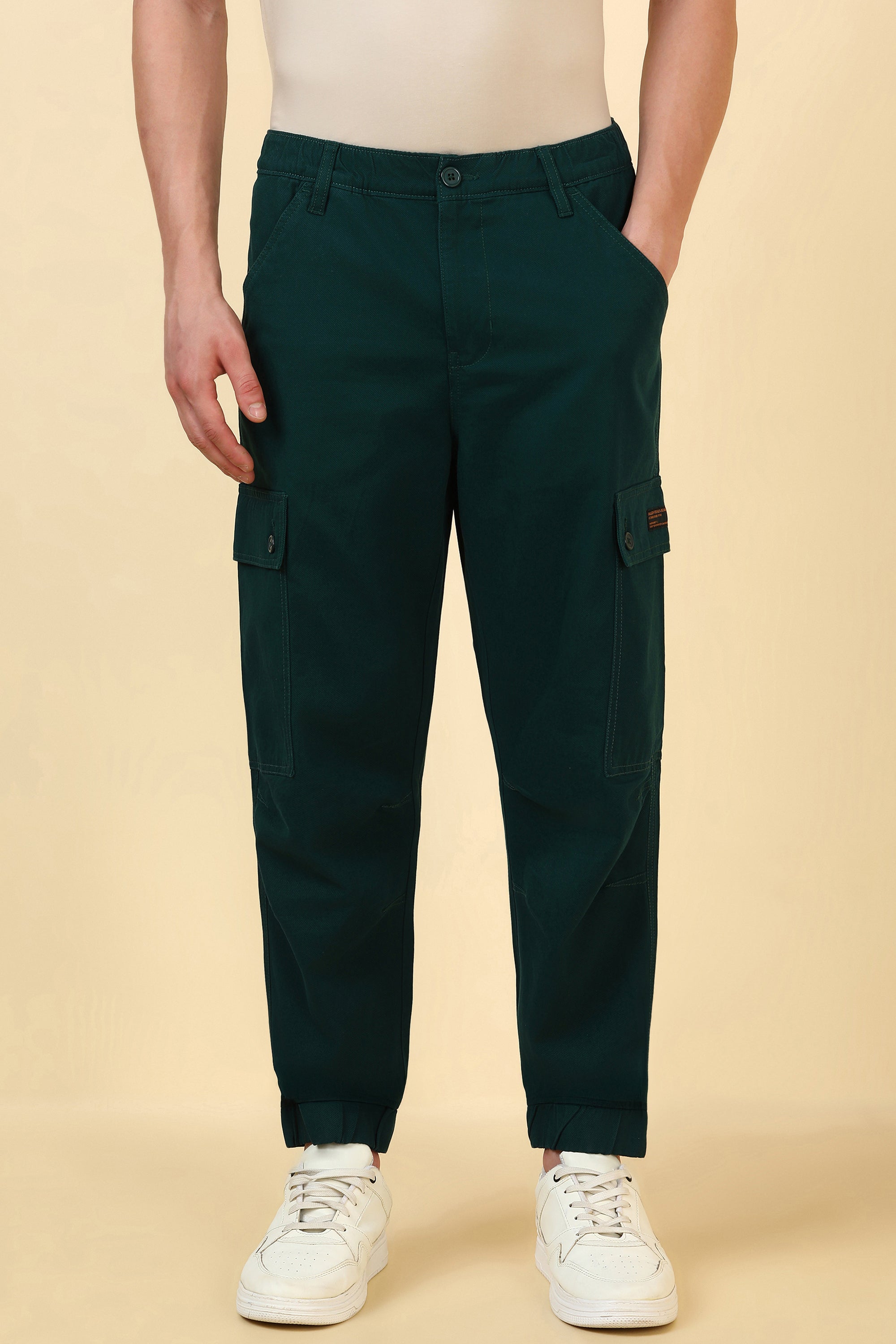 Men's Olive Casual Solid Mid Rise Trouser