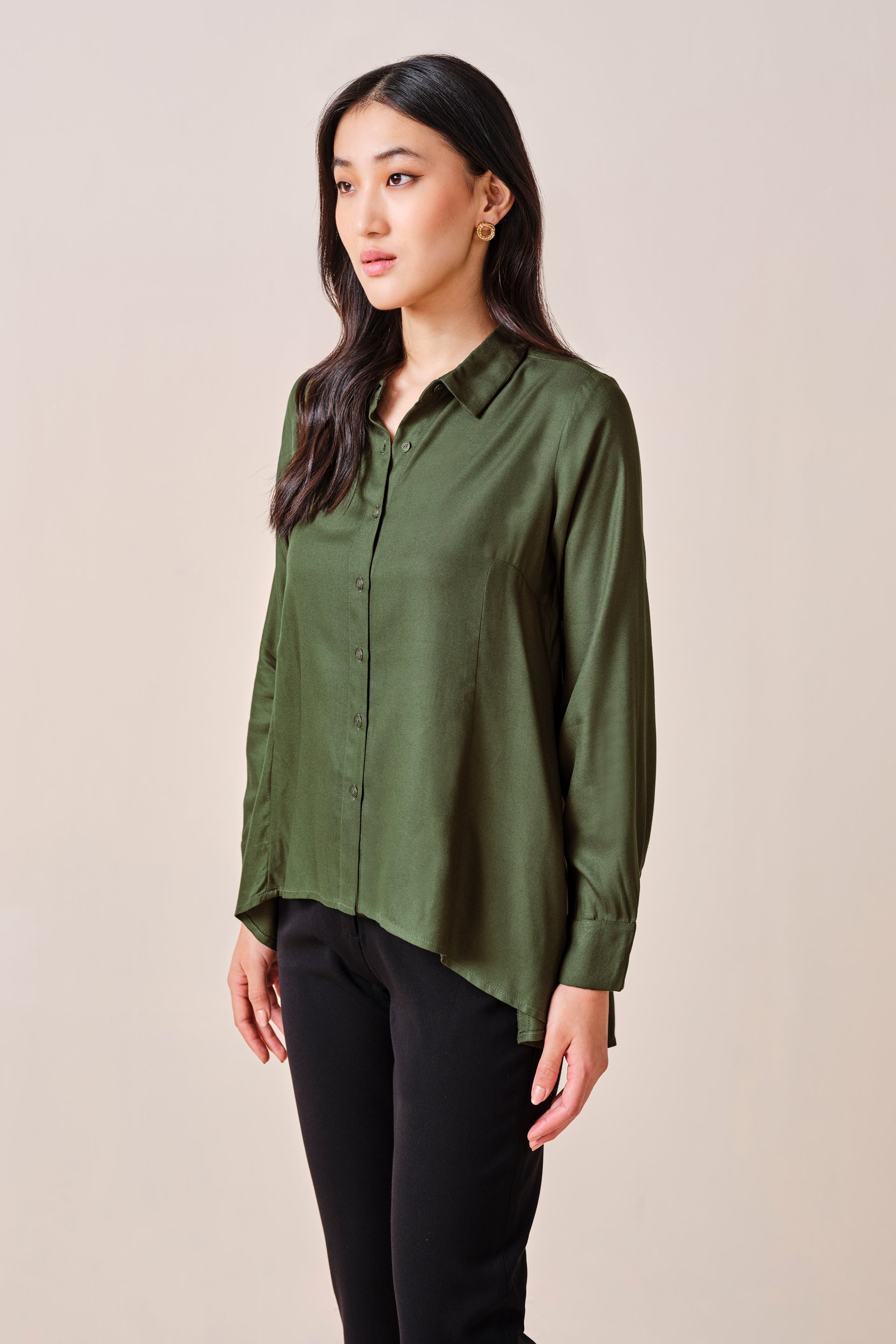 Women's Green Casual Regular Fit Solid Full Sleeves Tops