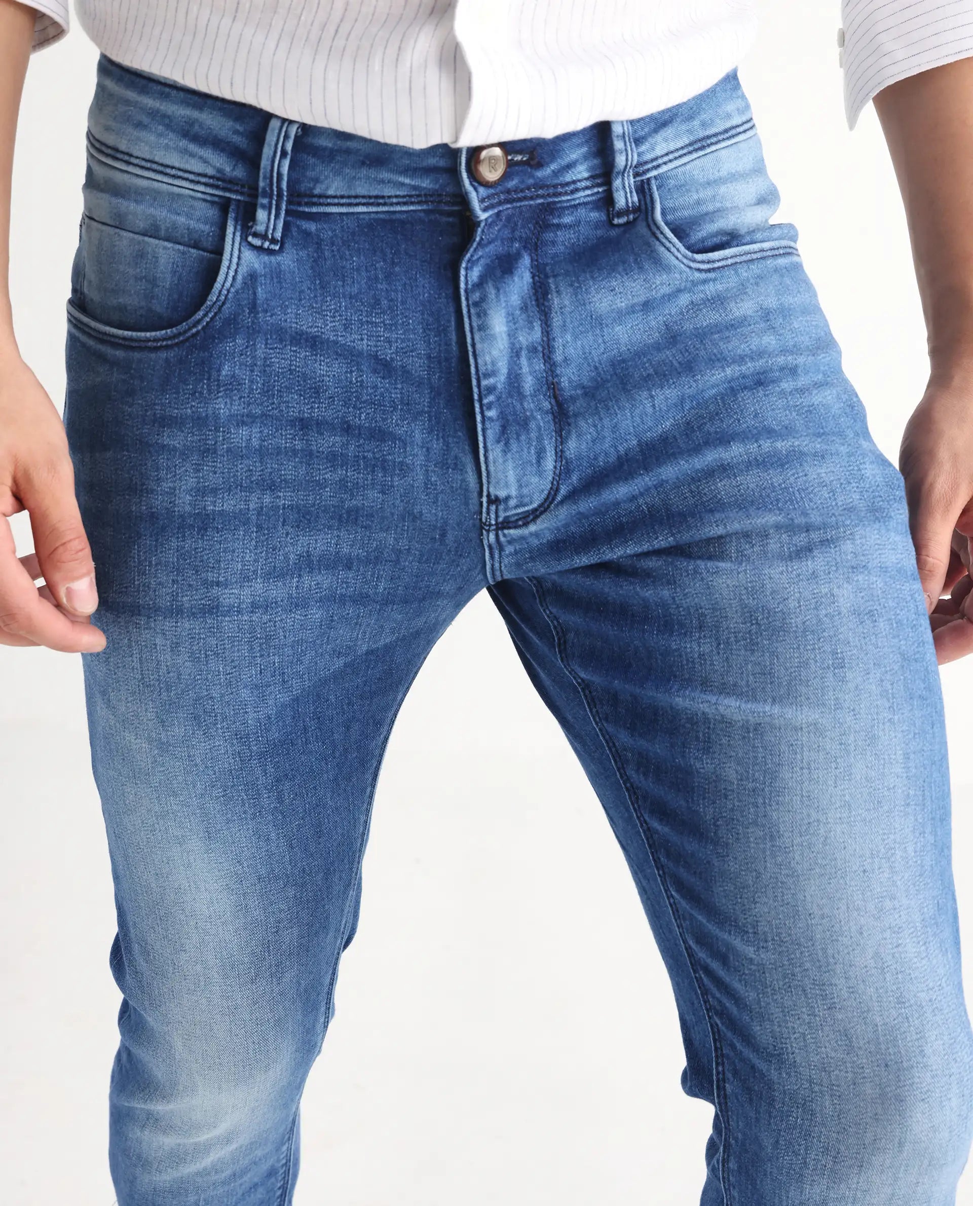 Men's Blue Casual Slim Fit Solid Jeans