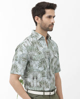 Men's Green Casual Regular Fit Printed Half Sleeves Shirt