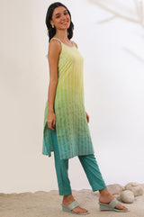 Women's Green Yarn Dyed Beaded Straight Cotton Kurta With Trousers