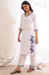 Women's White Solid Floral Thread Work Straight Woven Kurta With Palazzo And Dupatta