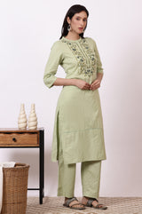 Women's Green Embroidered Floral Straight Cotton Kurta and Pants