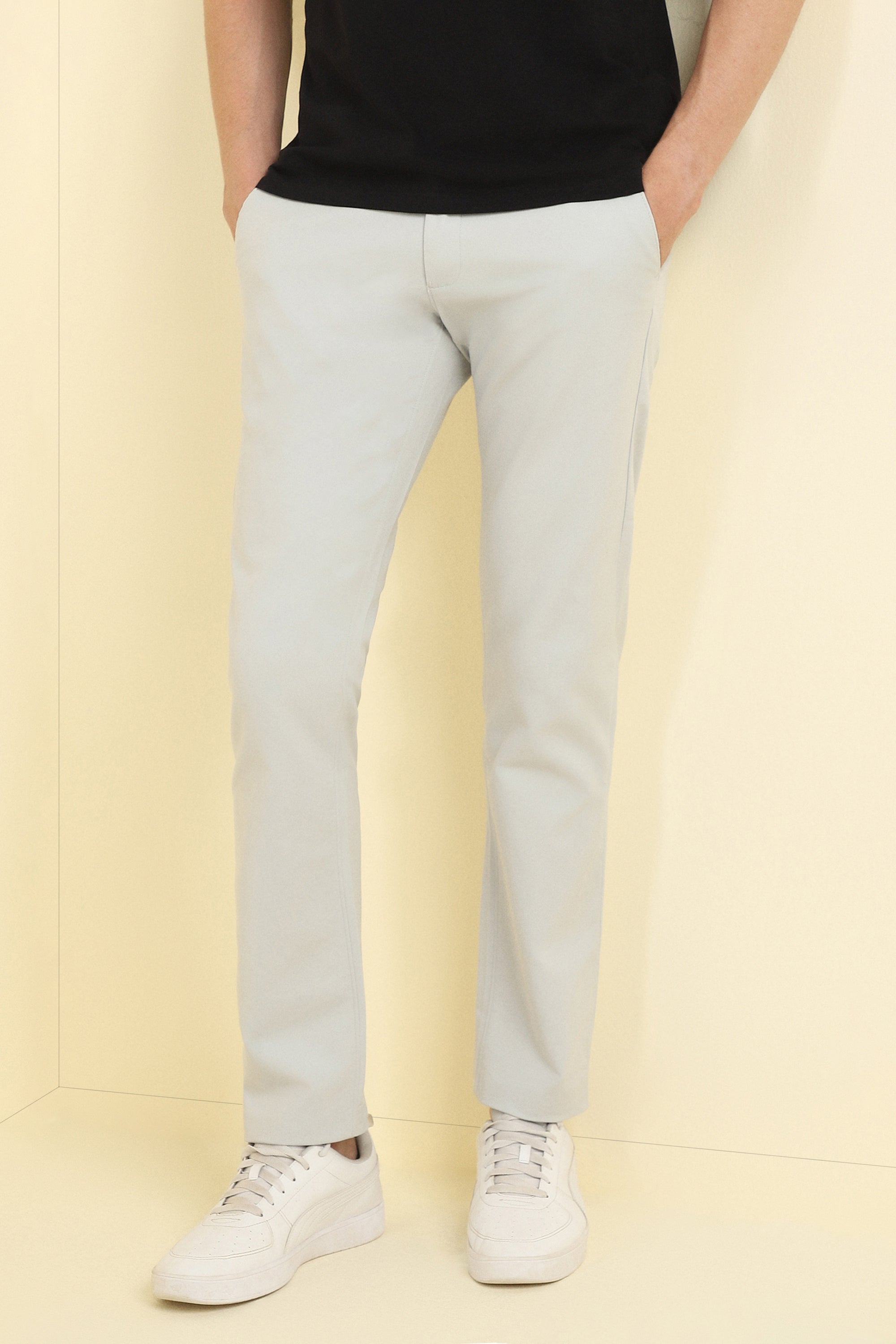Men's Light Grey Casual Solid Mid Rise Trouser