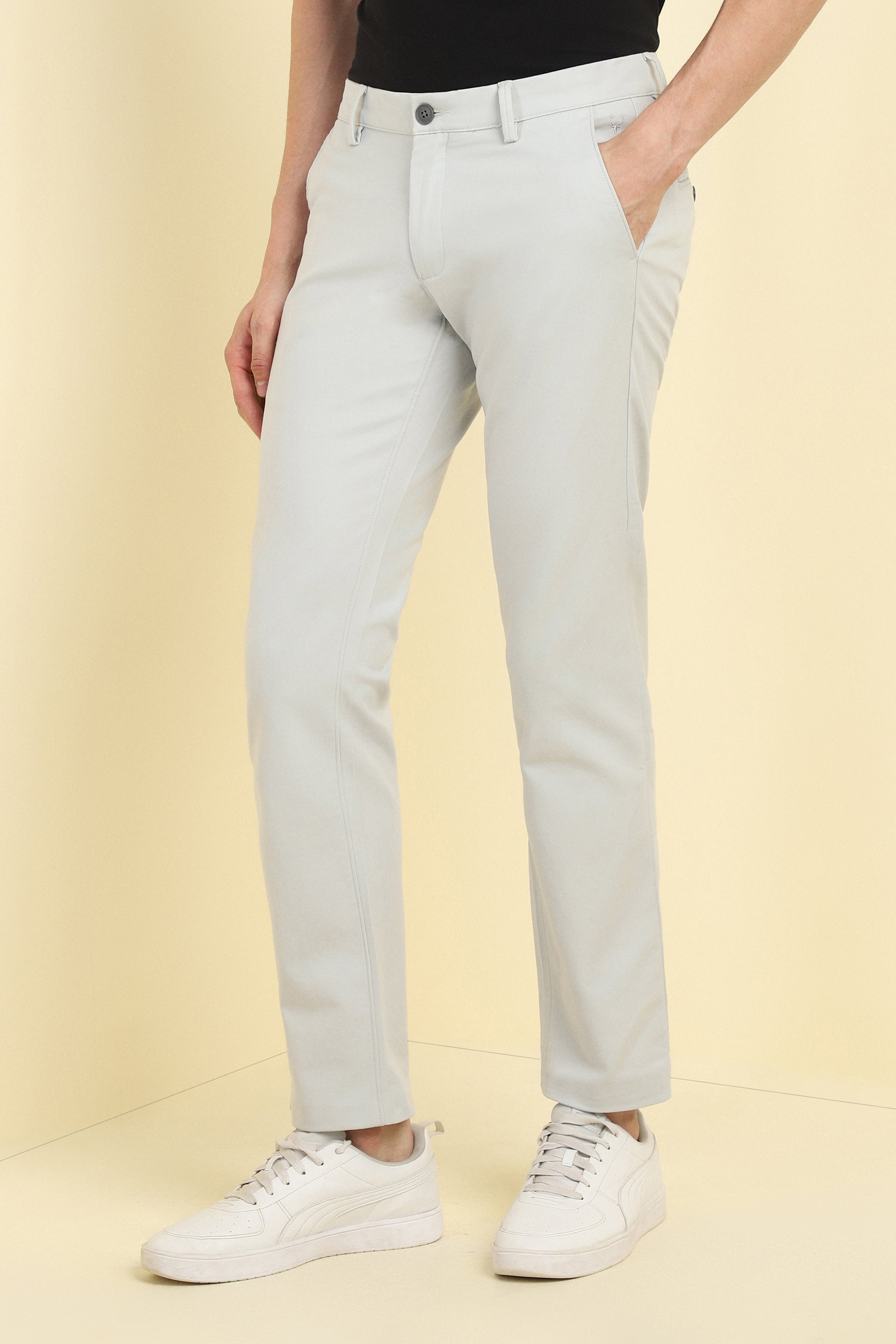 Men's Light Grey Casual Solid Mid Rise Trouser