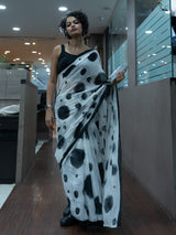 Women's Black Viscose Saree