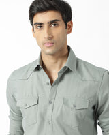 Men's Green Casual Regular Fit Solid Full Sleeves Shirt
