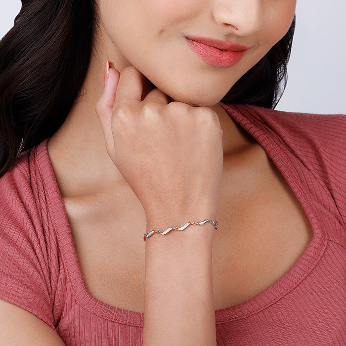 Women's Silver Graceful Waves Bracelet