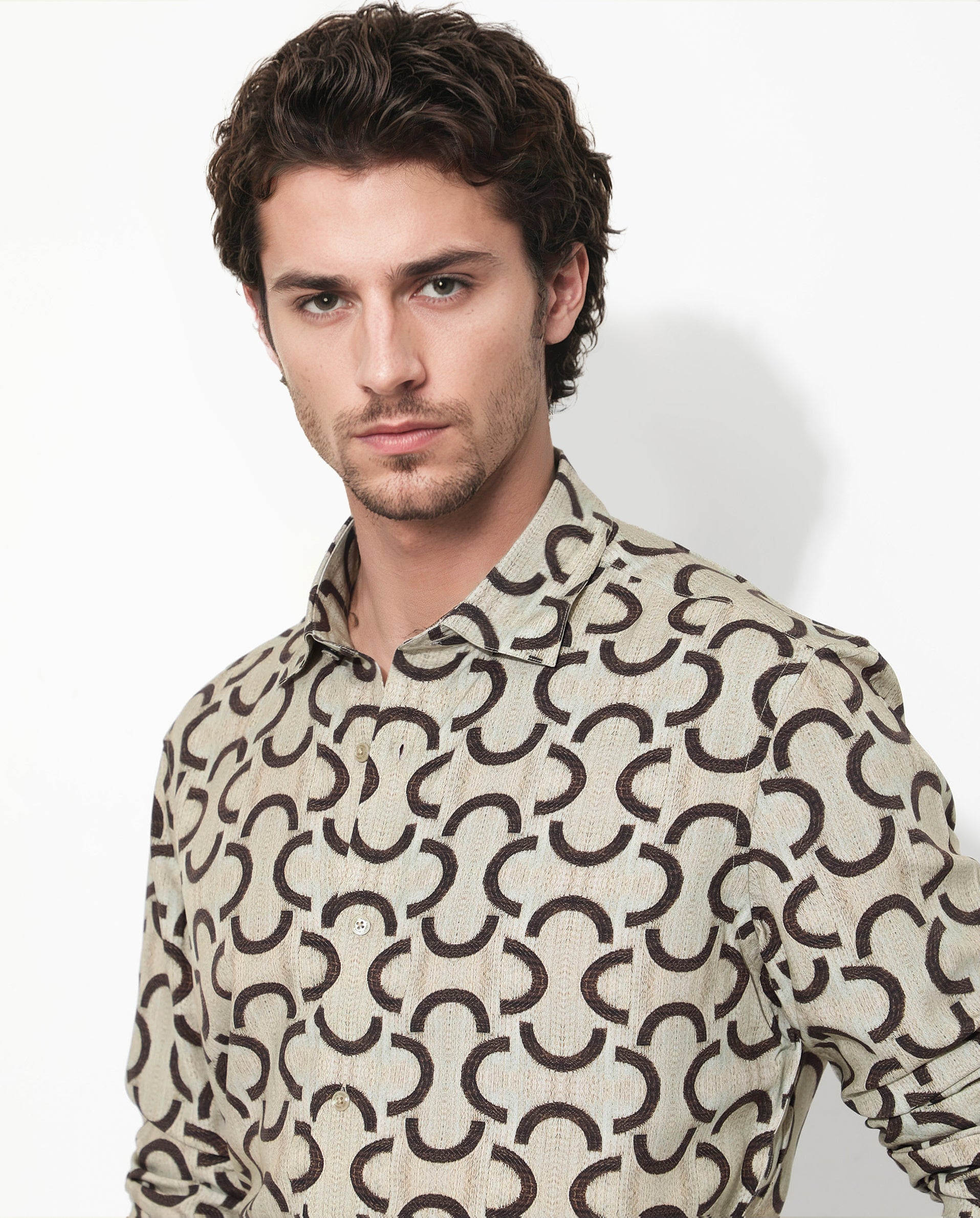 Men's Beige Casual Regular Fit Printed Full Sleeves Shirt