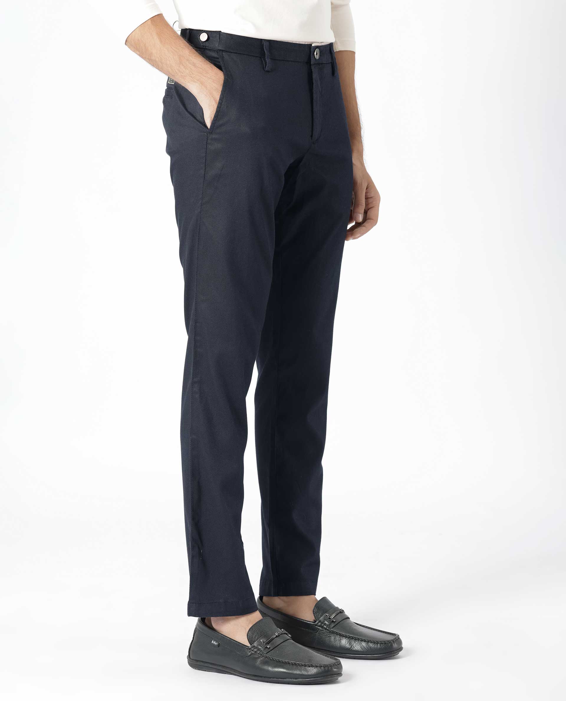 Men's Navy Casual Regular Fit Solid Trouser