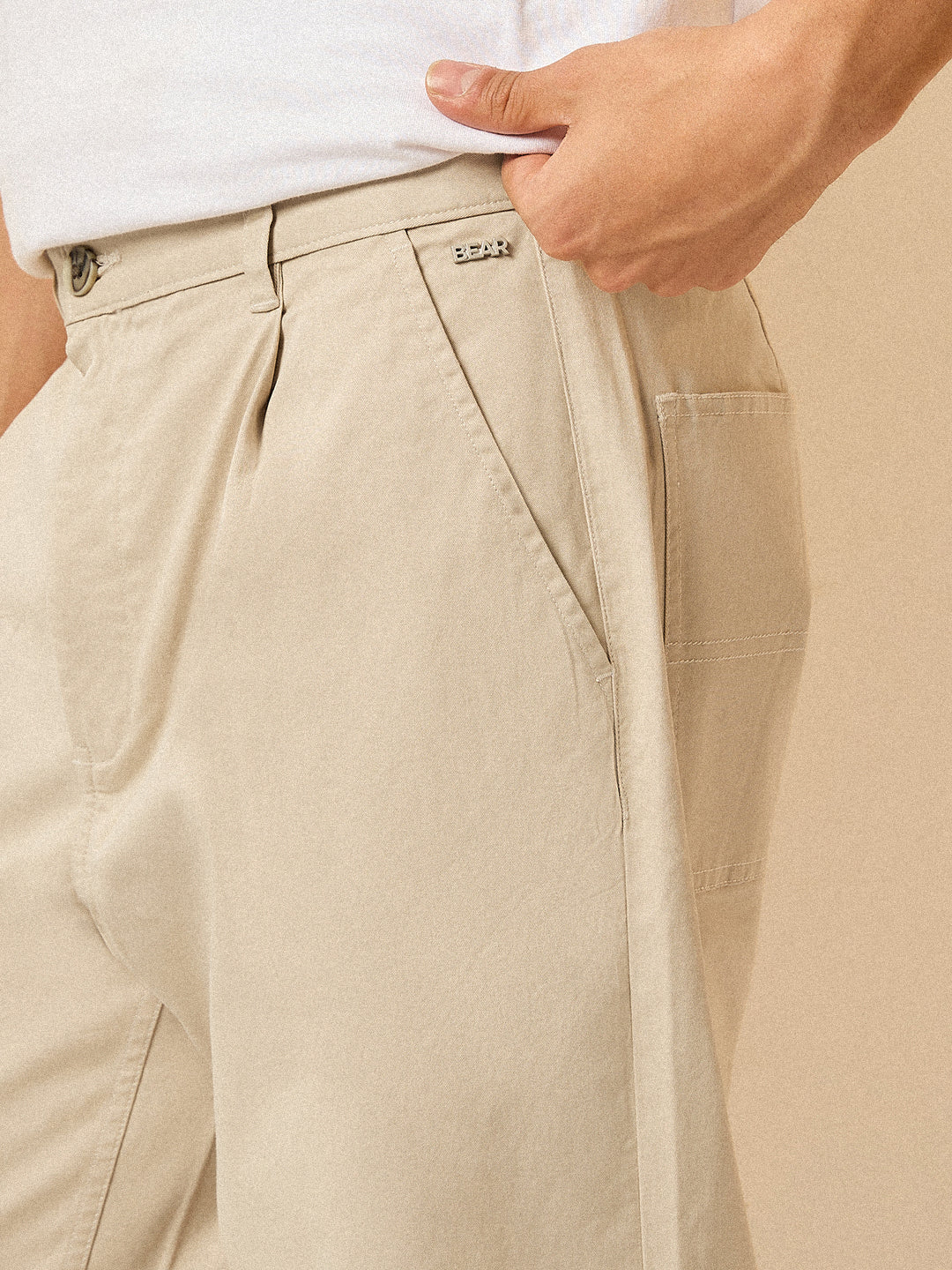 Men's Beige Casual Solid Regular Fit Trouser