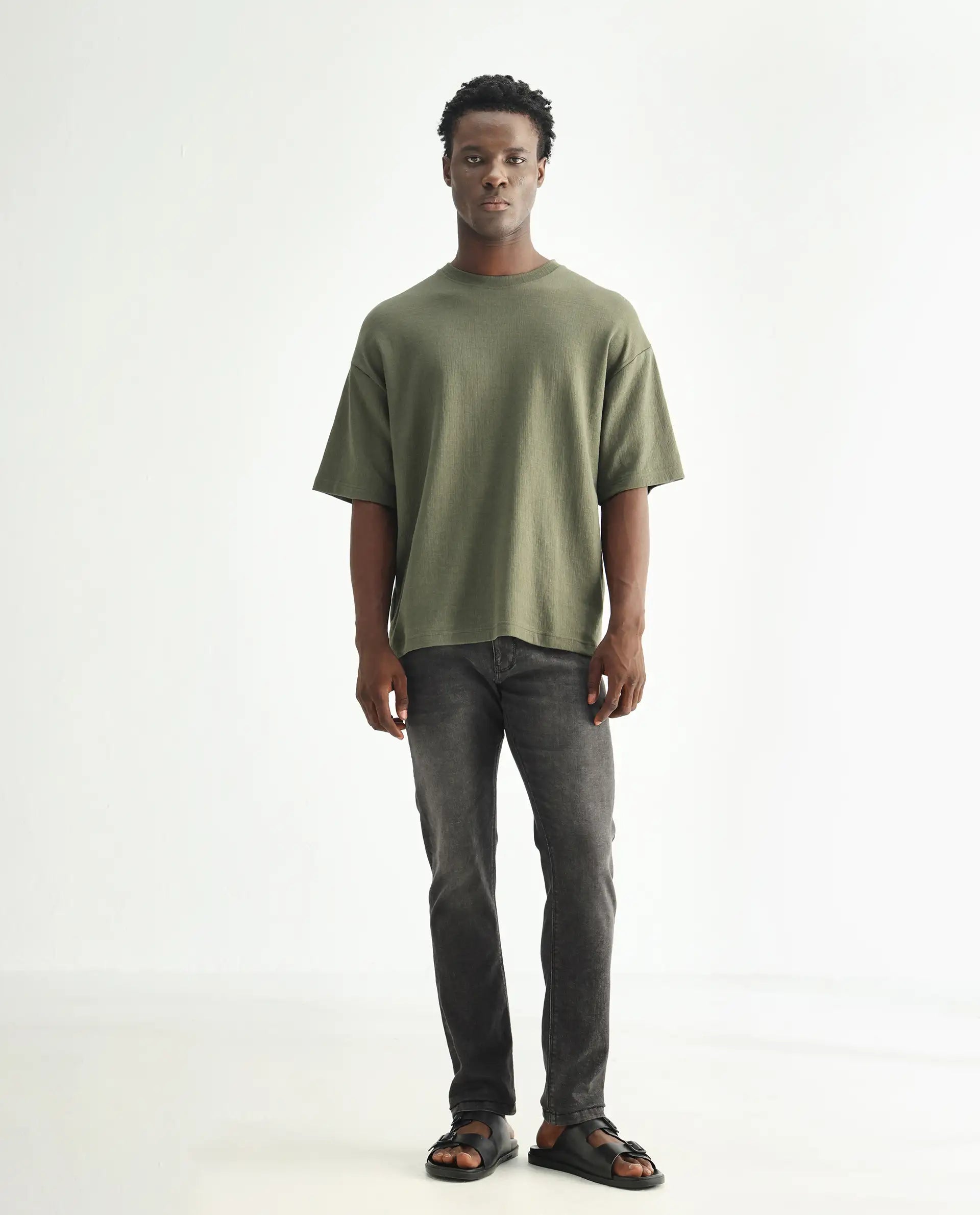 Men's Black Casual Slim Fit Solid Jeans