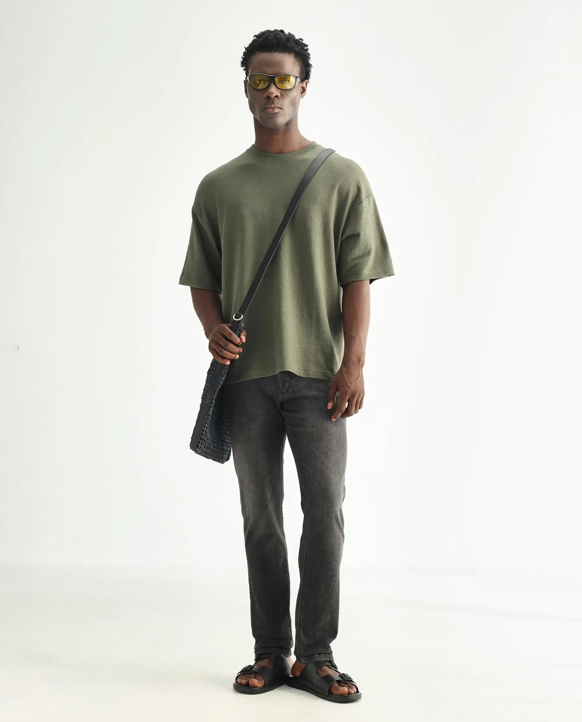 Men's Black Casual Slim Fit Solid Jeans