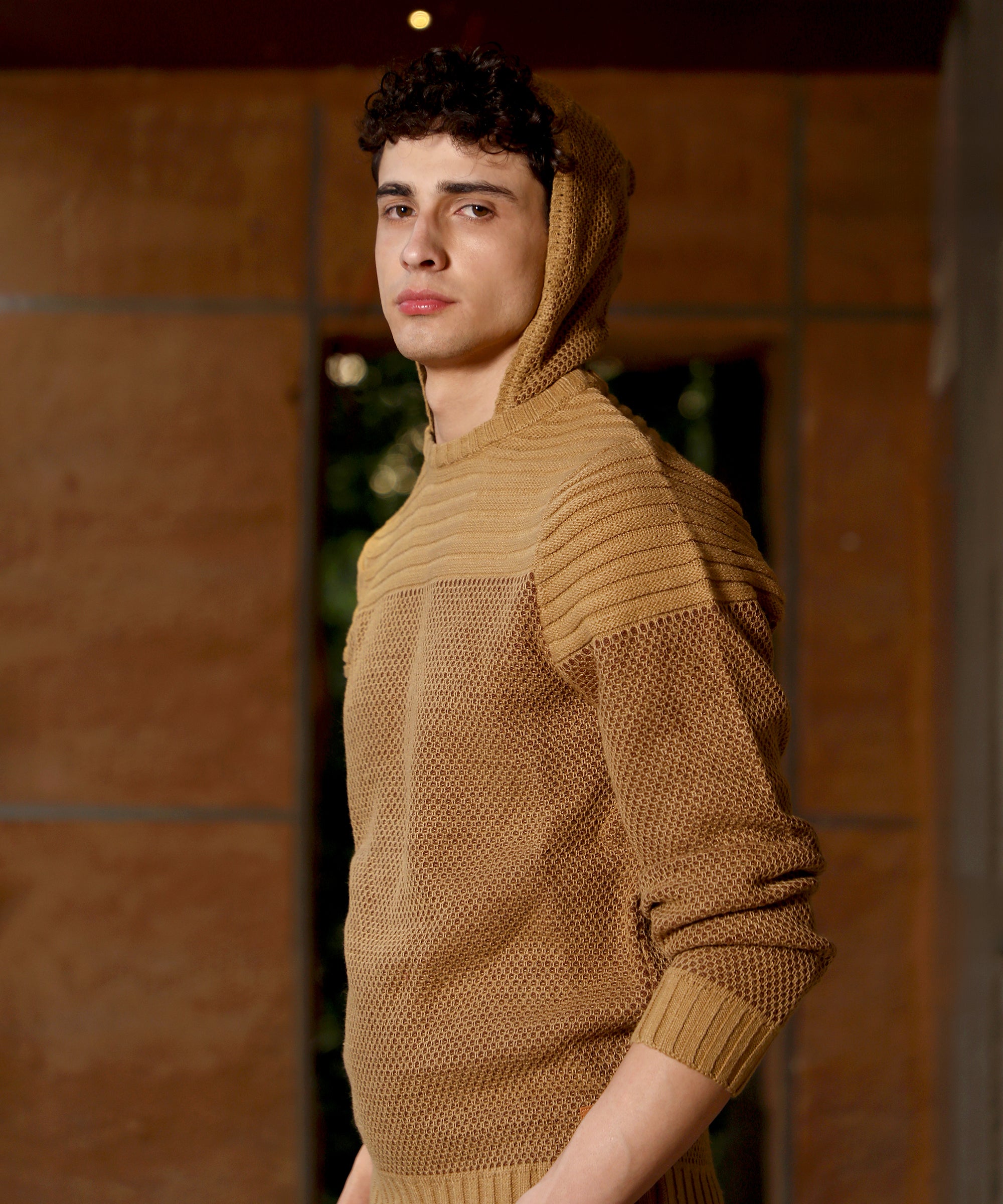 Men's Brown Textured Knit Pullover Sweater