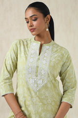 Women's Green Cotton Ethnic Motifs Kurta With Thread Work
