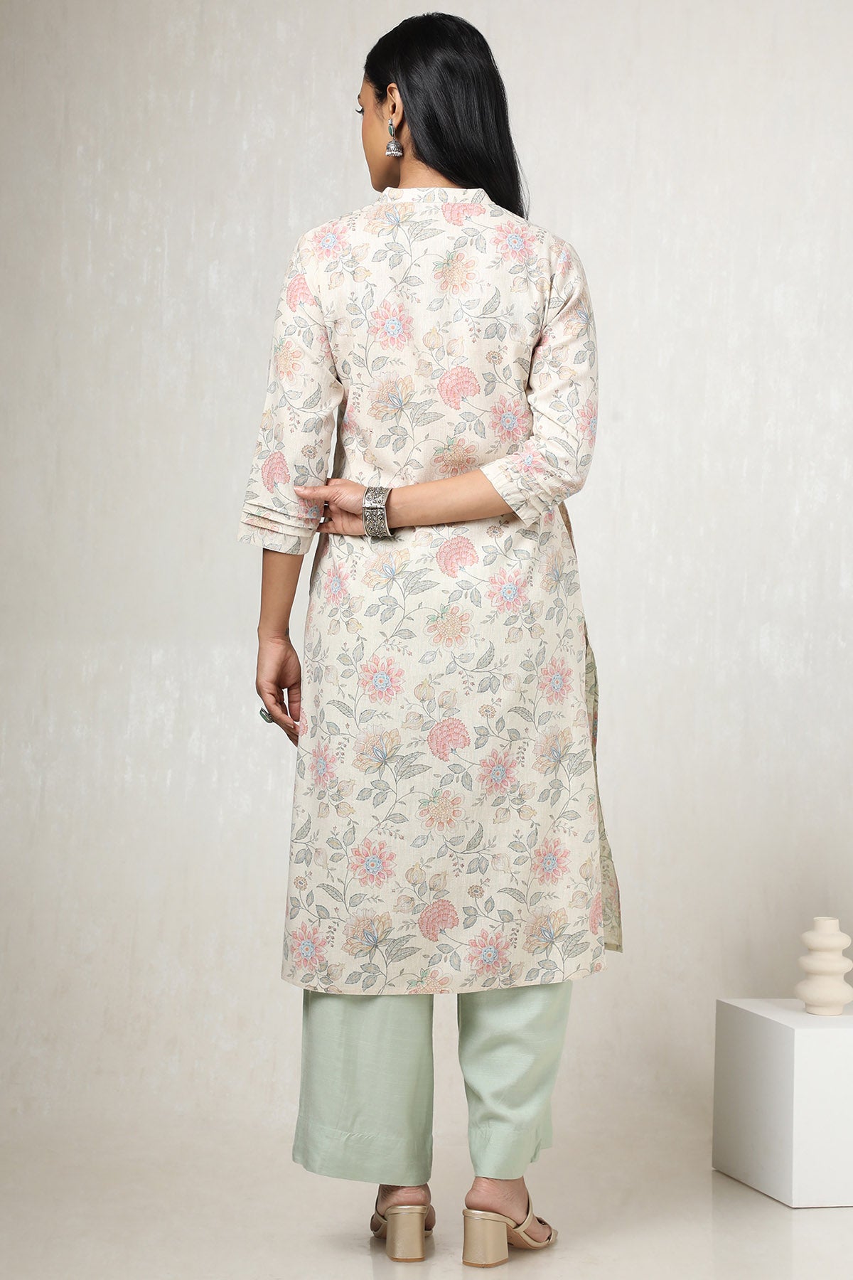 Women's Beige Linen Floral Print Kurta
