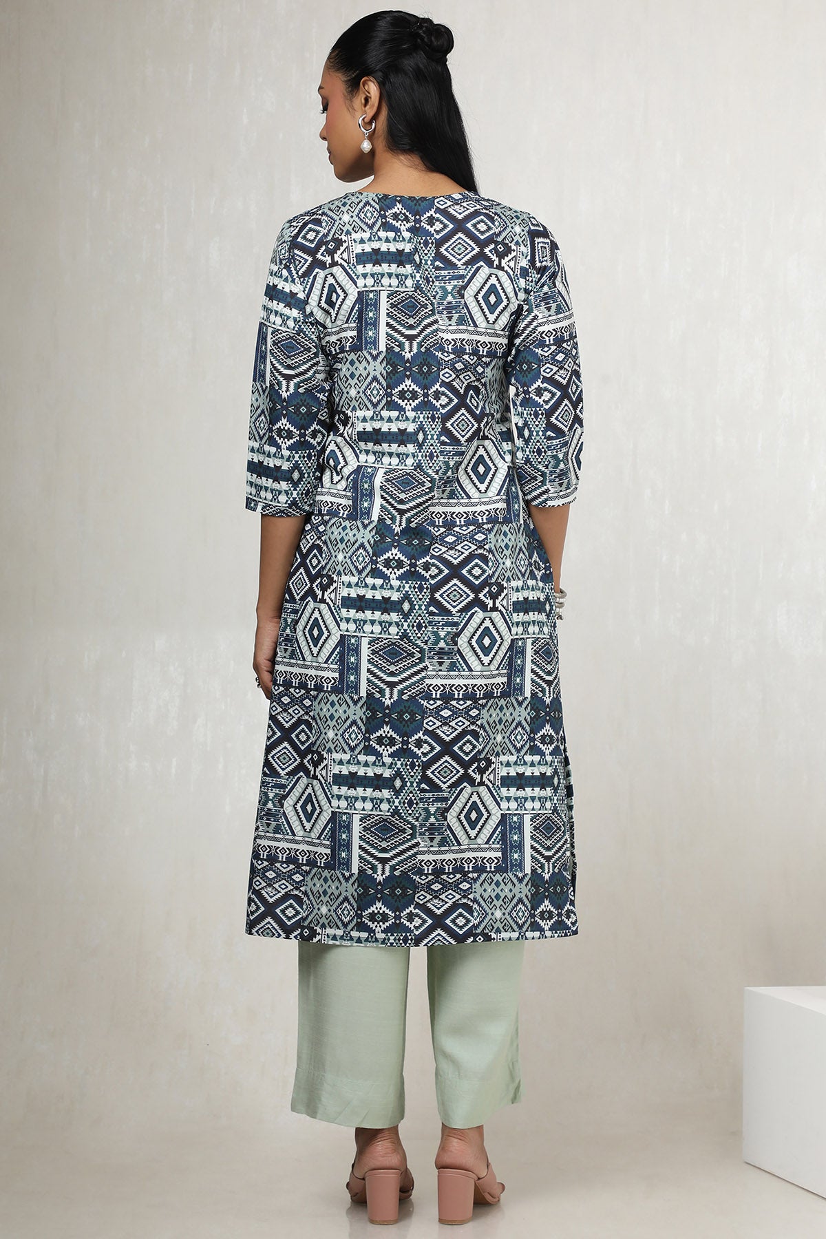 Women's Blue Rayon Ethnic Motifs Kurta