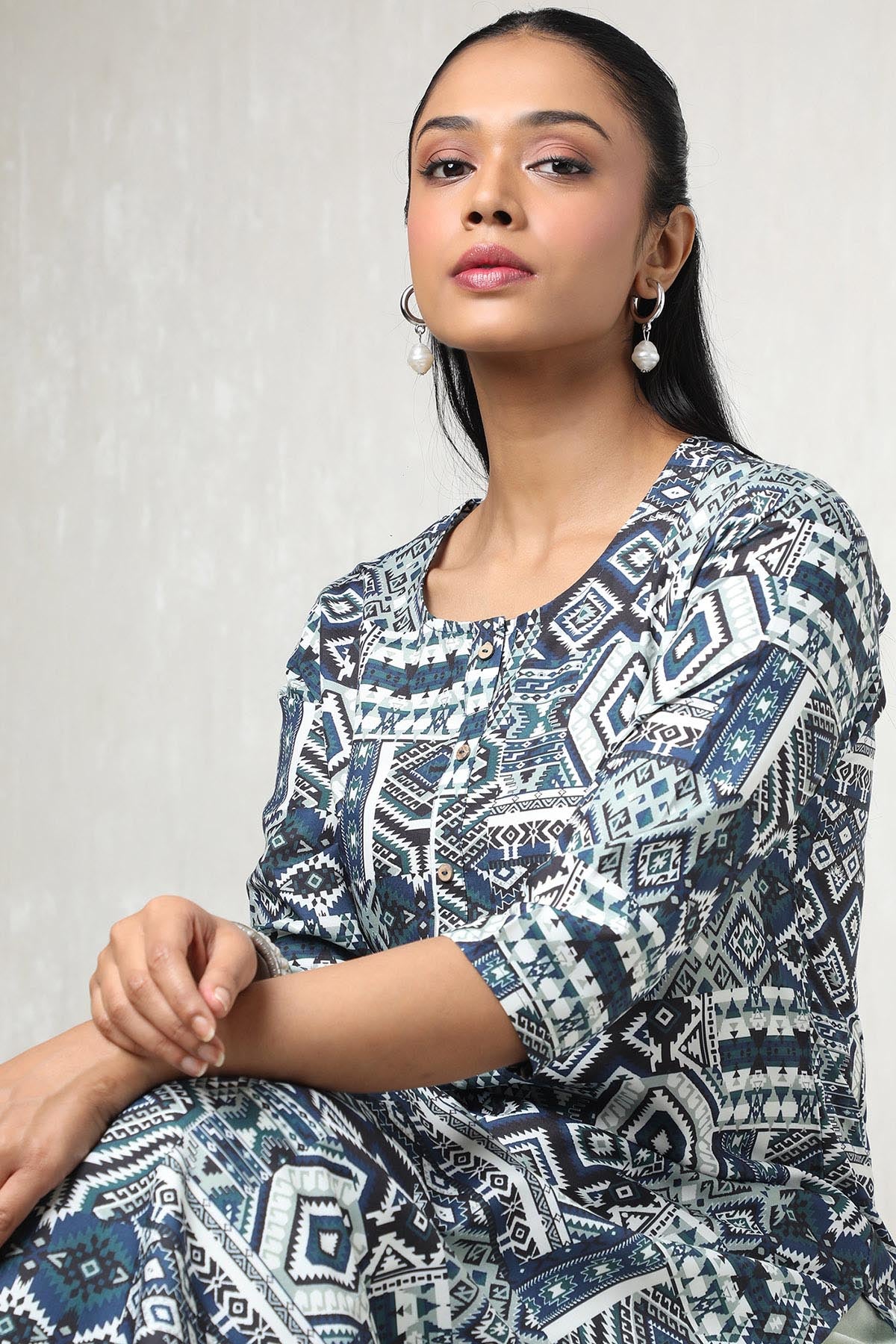 Women's Blue Rayon Ethnic Motifs Kurta