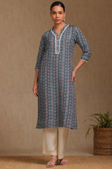Women's Teal Rayon Paisley Print Kurta With Thread Work