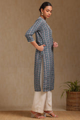 Women's Teal Rayon Paisley Print Kurta With Thread Work
