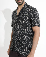 Men's Black Casual Regular Fit Printed Half Sleeves Shirt