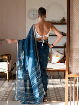 Women's Blue Cotton Blend Saree