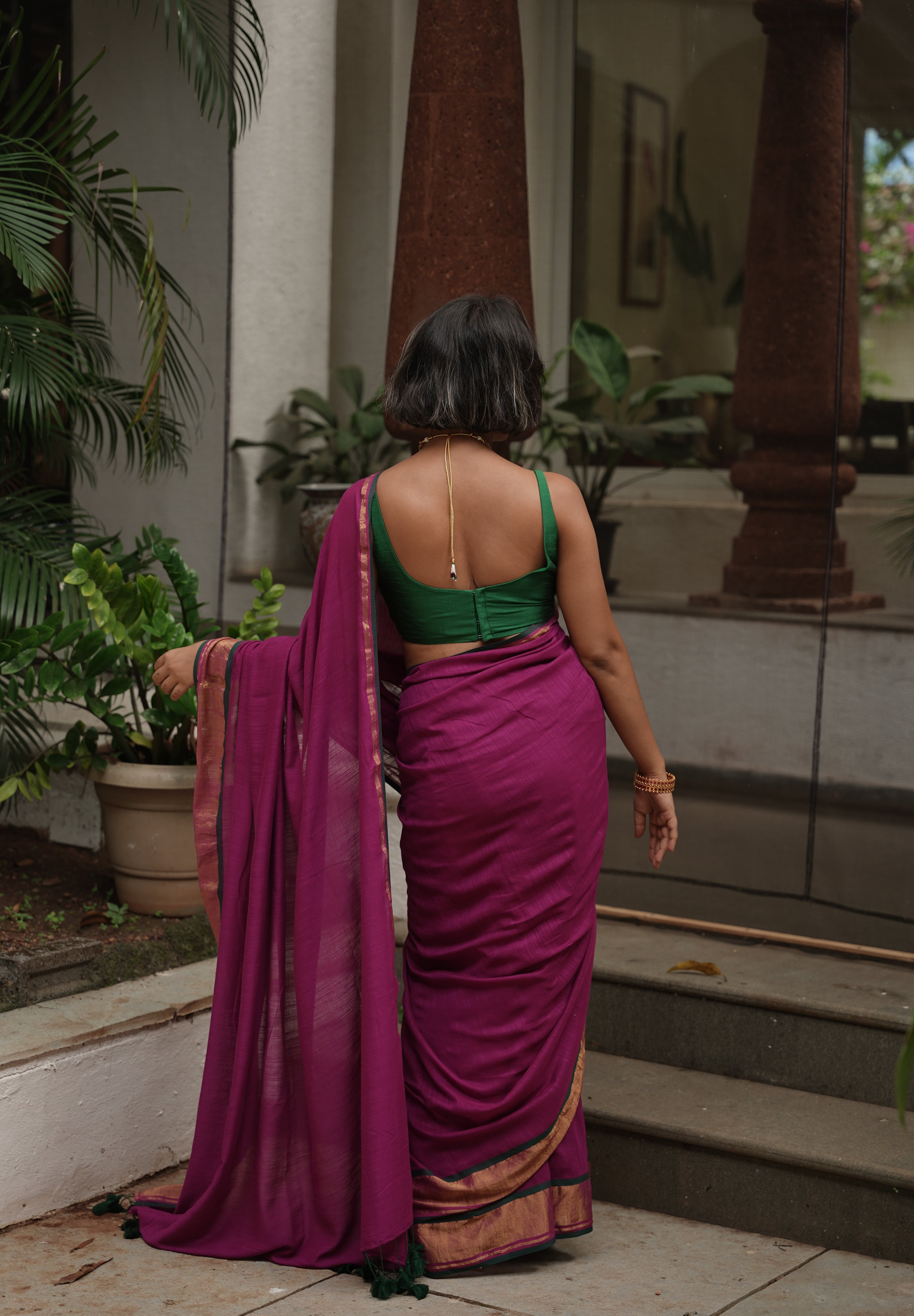 Women's Purple Cotton Blend Saree
