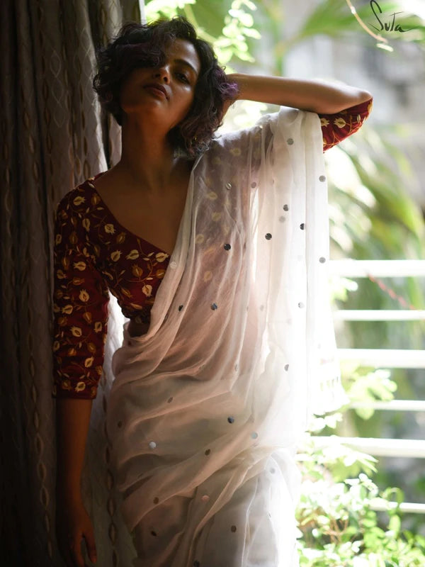Women's White Cotton Blend Saree