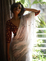 Women's White Cotton Blend Saree