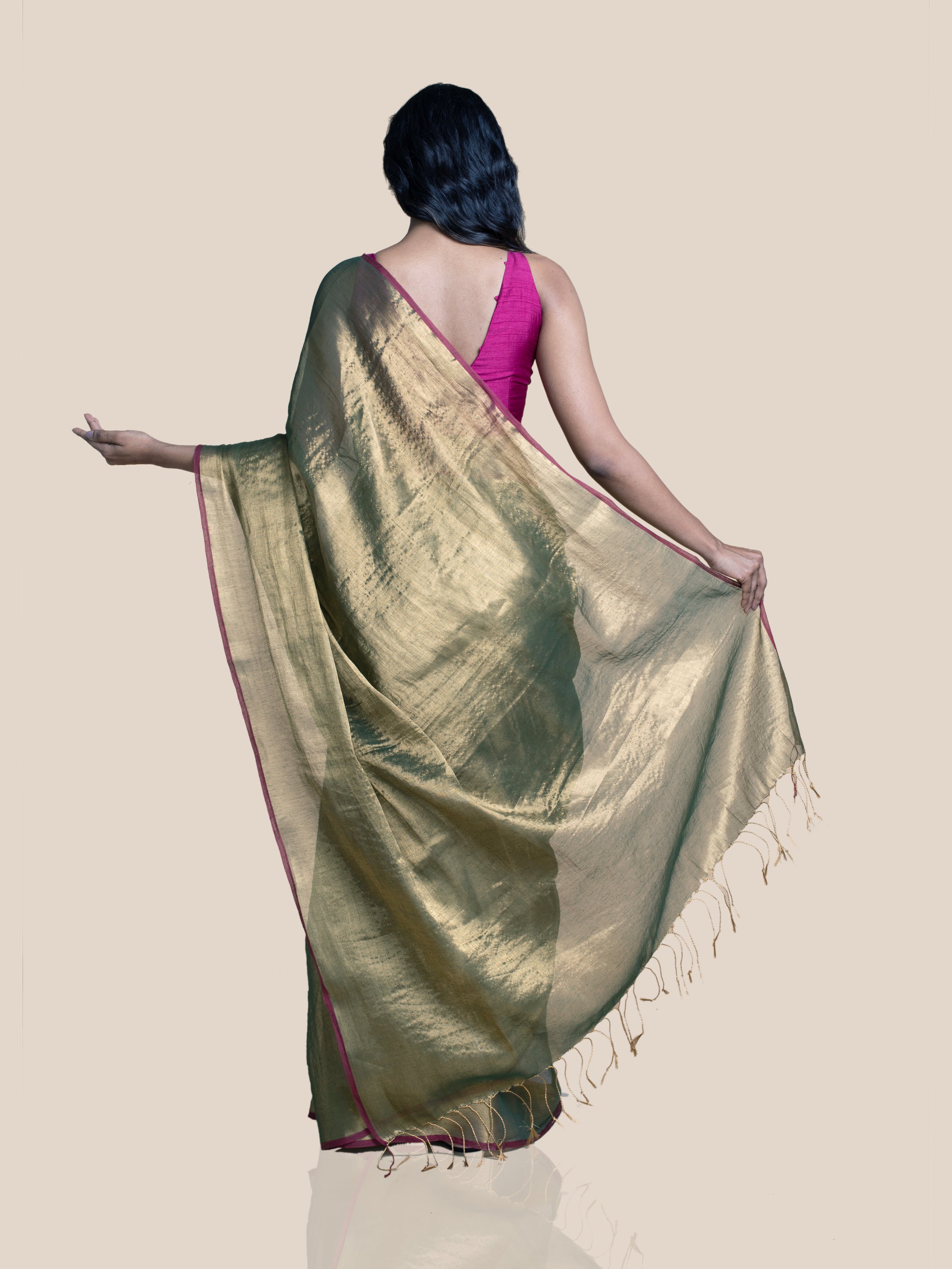 Women's Green Cotton Blend Saree