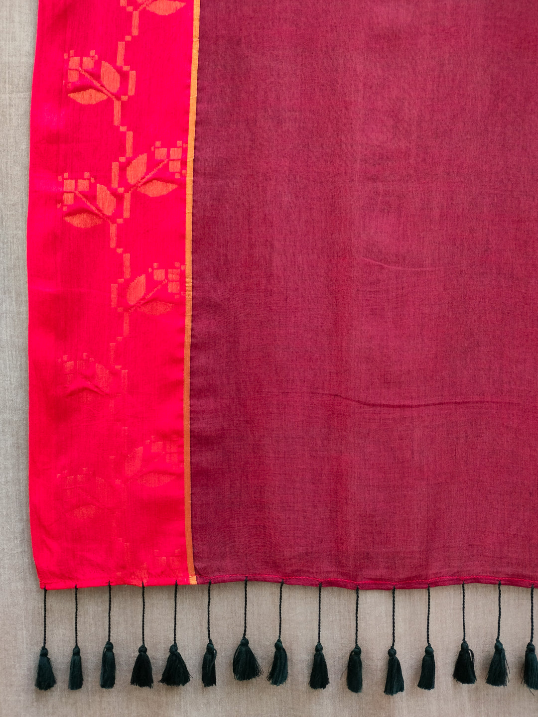 Women's Black and Red Border Casual Cotton Saree