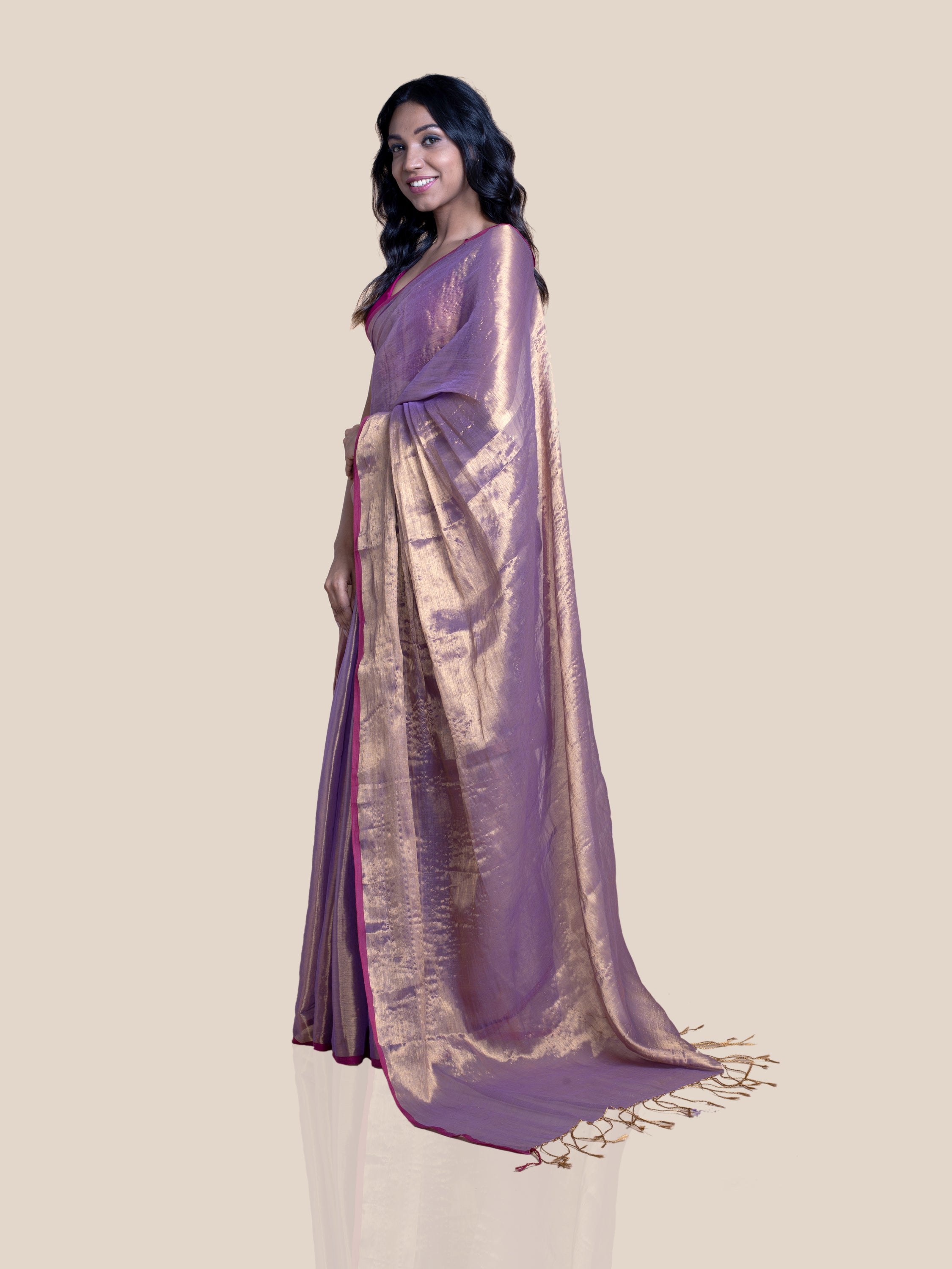 Women's Purple Cotton Blend Saree