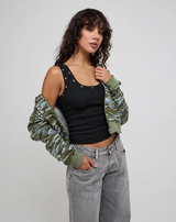 Women's Black Casual Regular Fit Solid Sleeveless Top