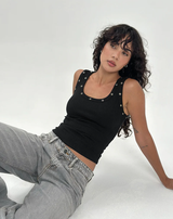 Women's Black Casual Regular Fit Solid Sleeveless Top