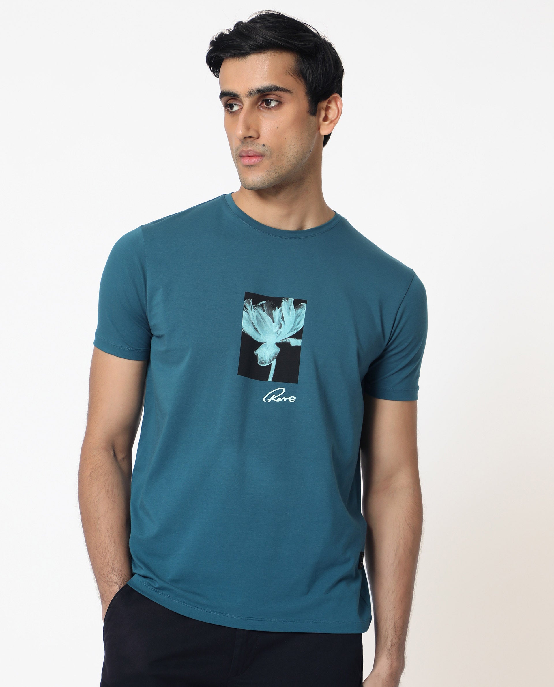 Men's Blue Casual Slim Fit Printed Half Sleeves Tshirt