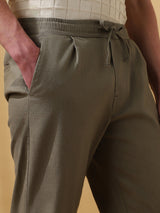 Men's Green Casual Regular Fit Solid Trousers